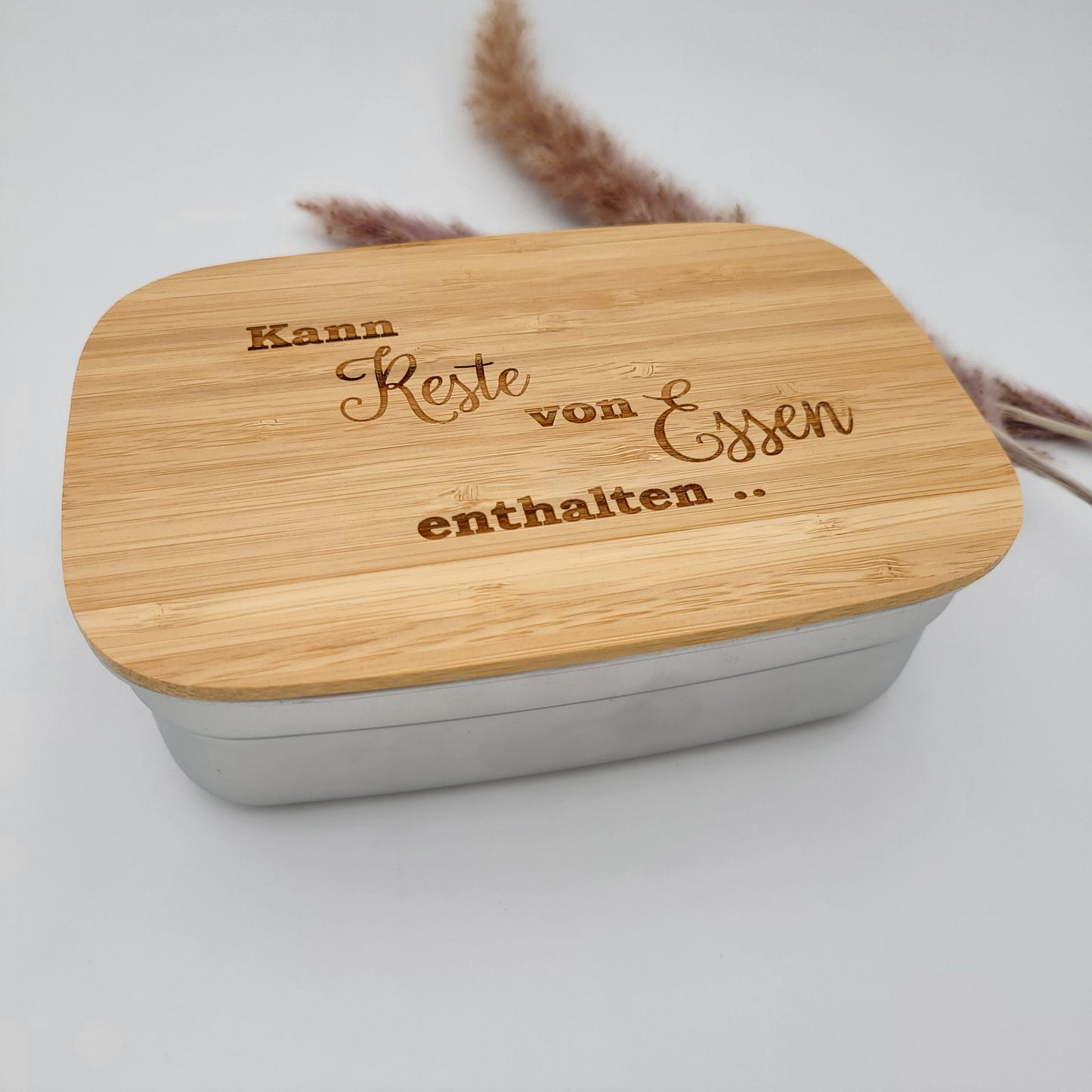 Brotdose - Kann Reste von Essen enthalten