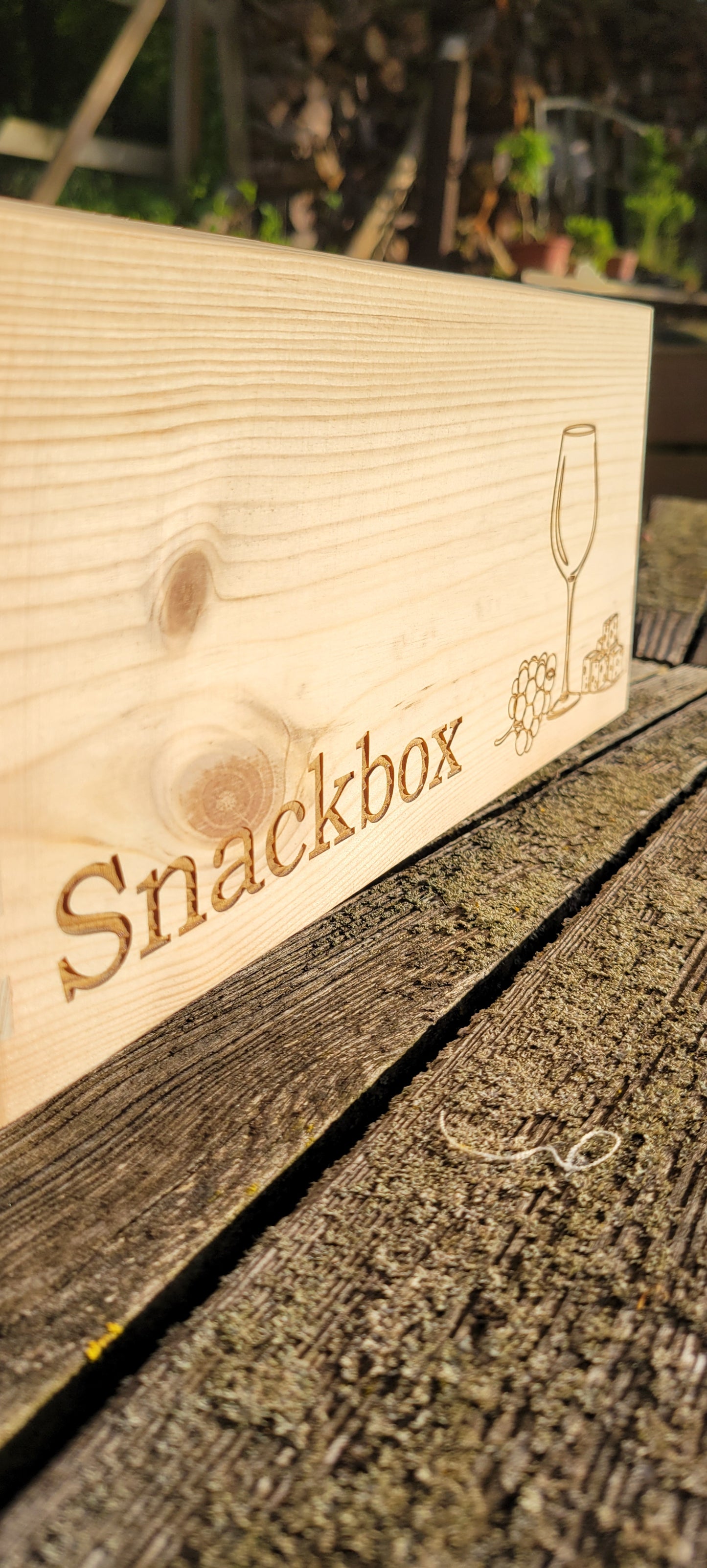 Holzkiste graviert Snackbox