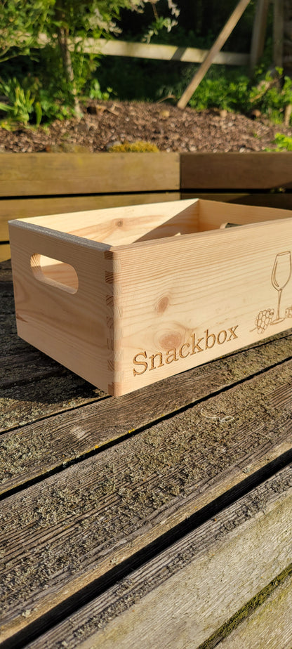 Holzkiste graviert Snackbox
