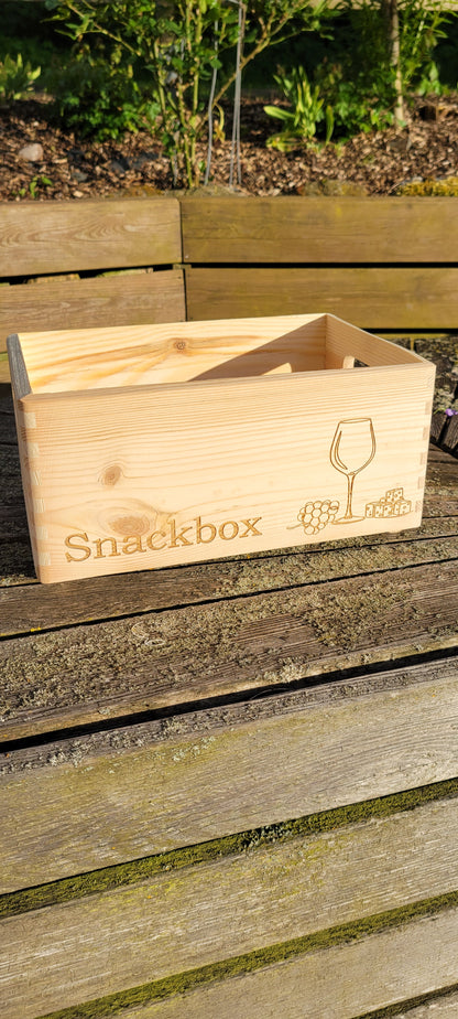 Holzkiste graviert Snackbox