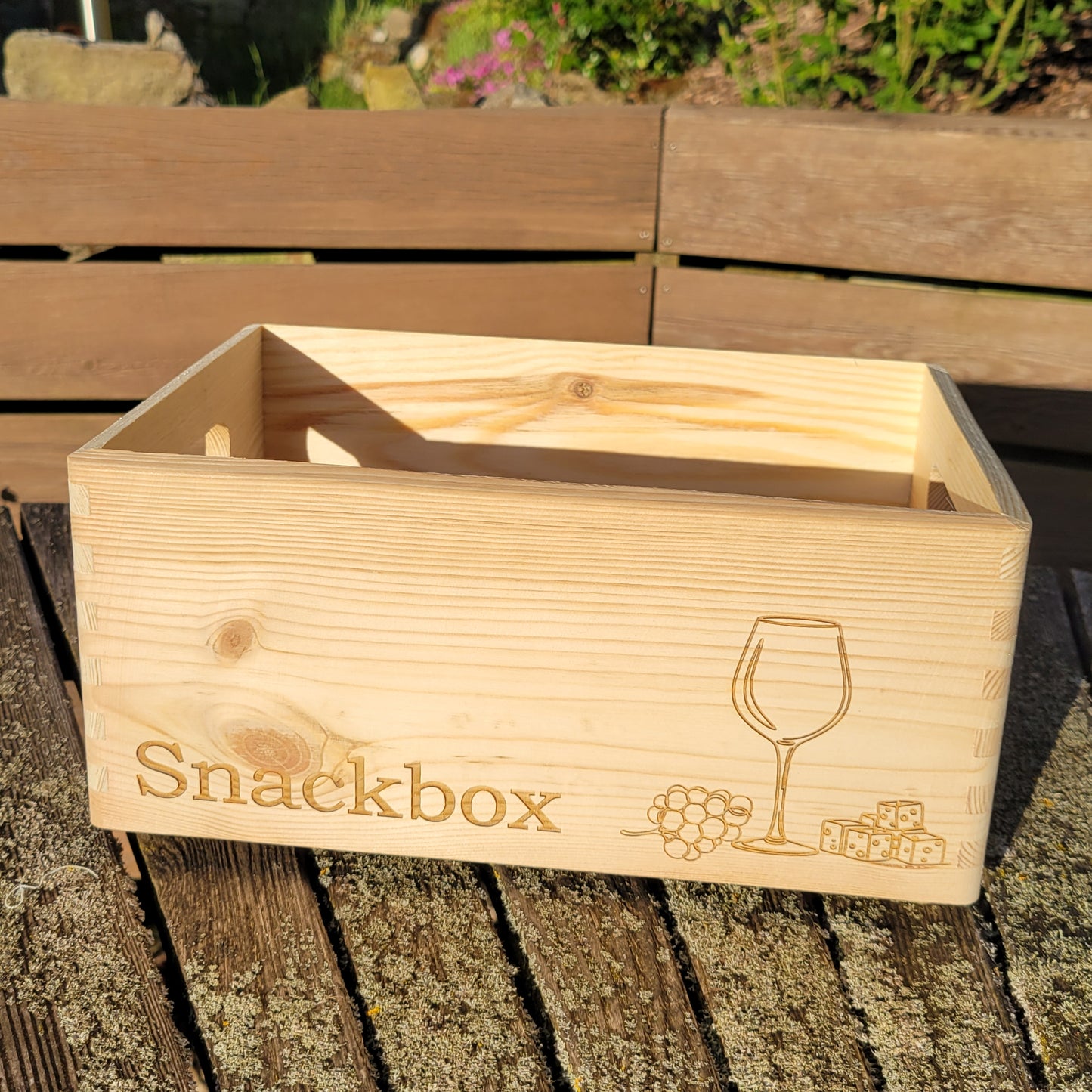 Holzkiste graviert Snackbox