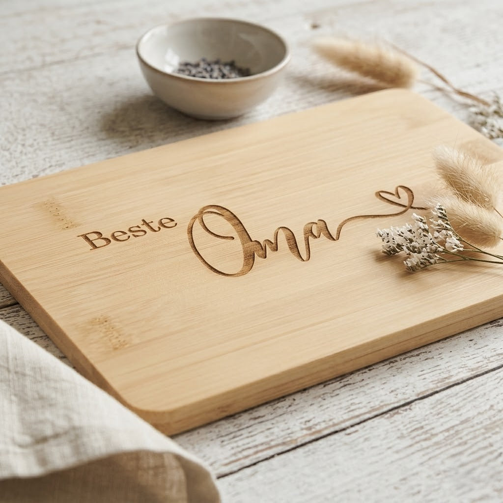 Frühstücksbrettchen Beste Oma graviert | Holz-Schneidebrett Geschenk Oma Geburtstag Weihnachten