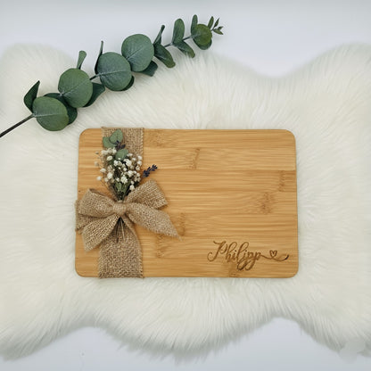 Frühstücksbrettchen personalisiert mit Namen klein – Bambus 22×14 cm Geschenk Geburtstag